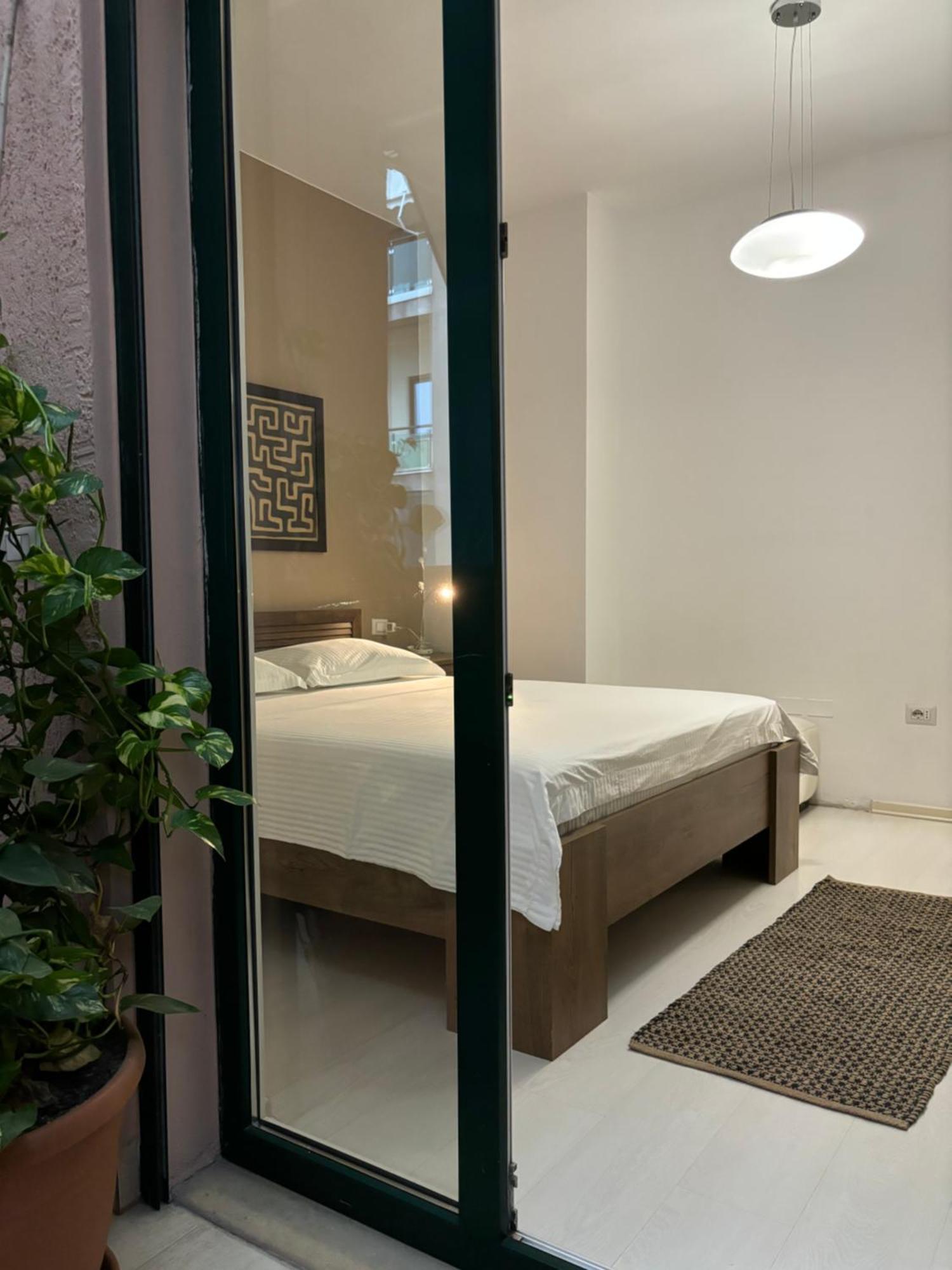 Tam Serviced 2Bdr Apartment City Center No6 تيرانا المظهر الخارجي الصورة