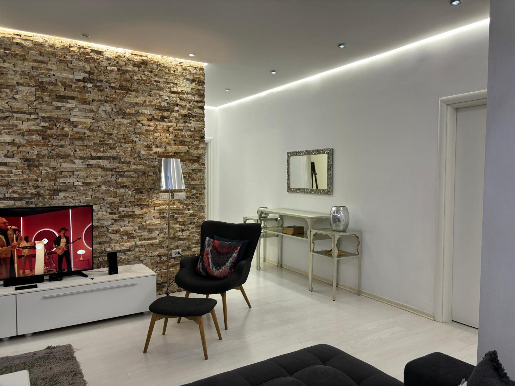Tam Serviced 2Bdr Apartment City Center No6 تيرانا المظهر الخارجي الصورة