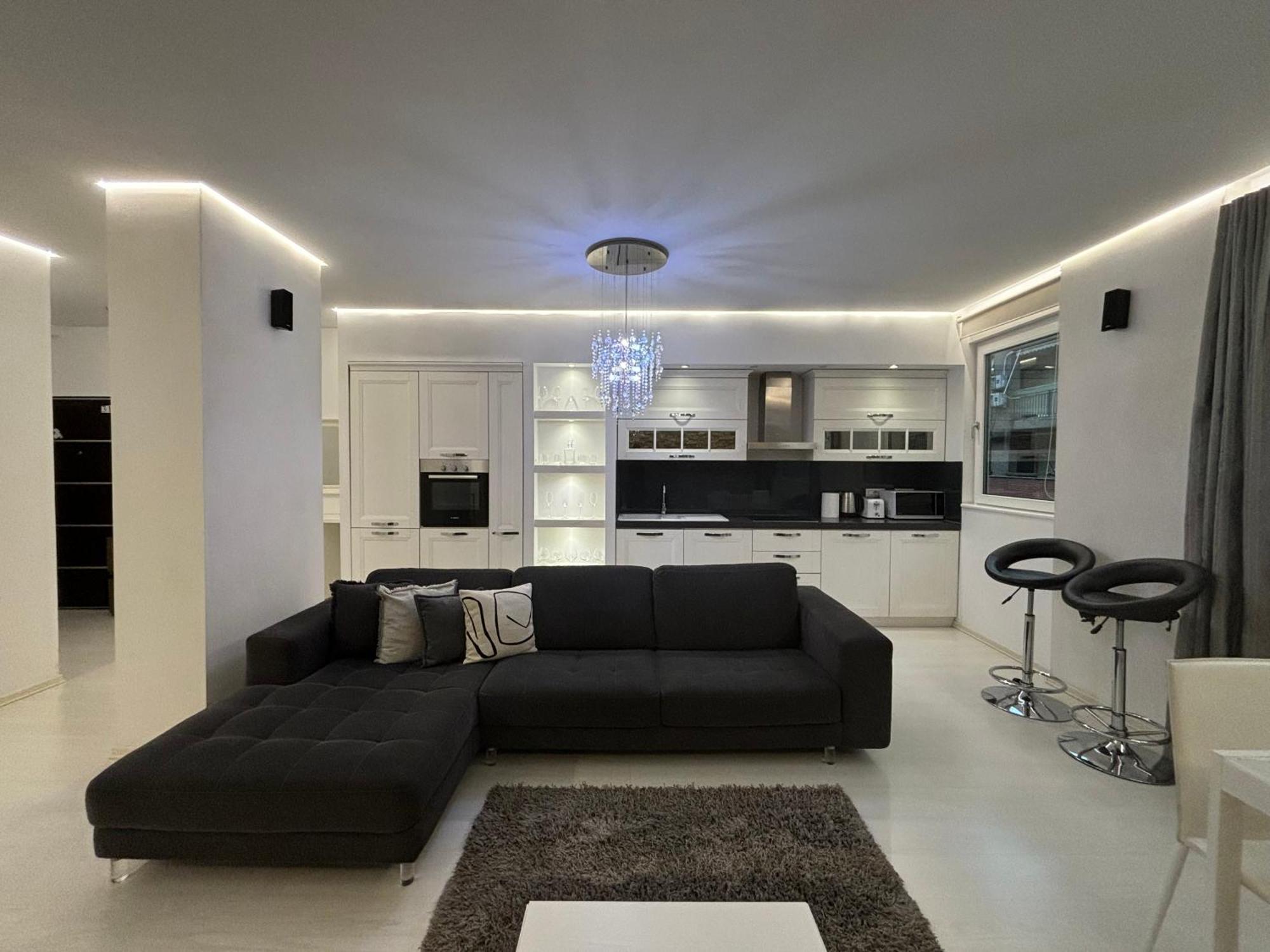 Tam Serviced 2Bdr Apartment City Center No6 تيرانا المظهر الخارجي الصورة