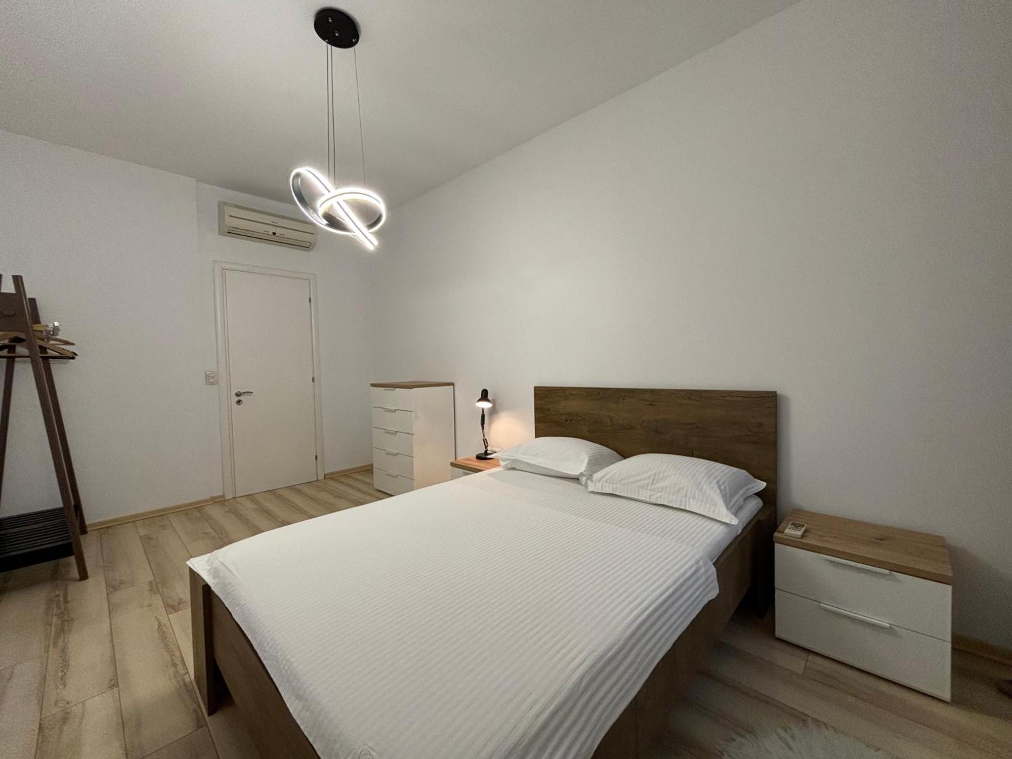 Tam Serviced 2Bdr Apartment City Center No6 تيرانا المظهر الخارجي الصورة