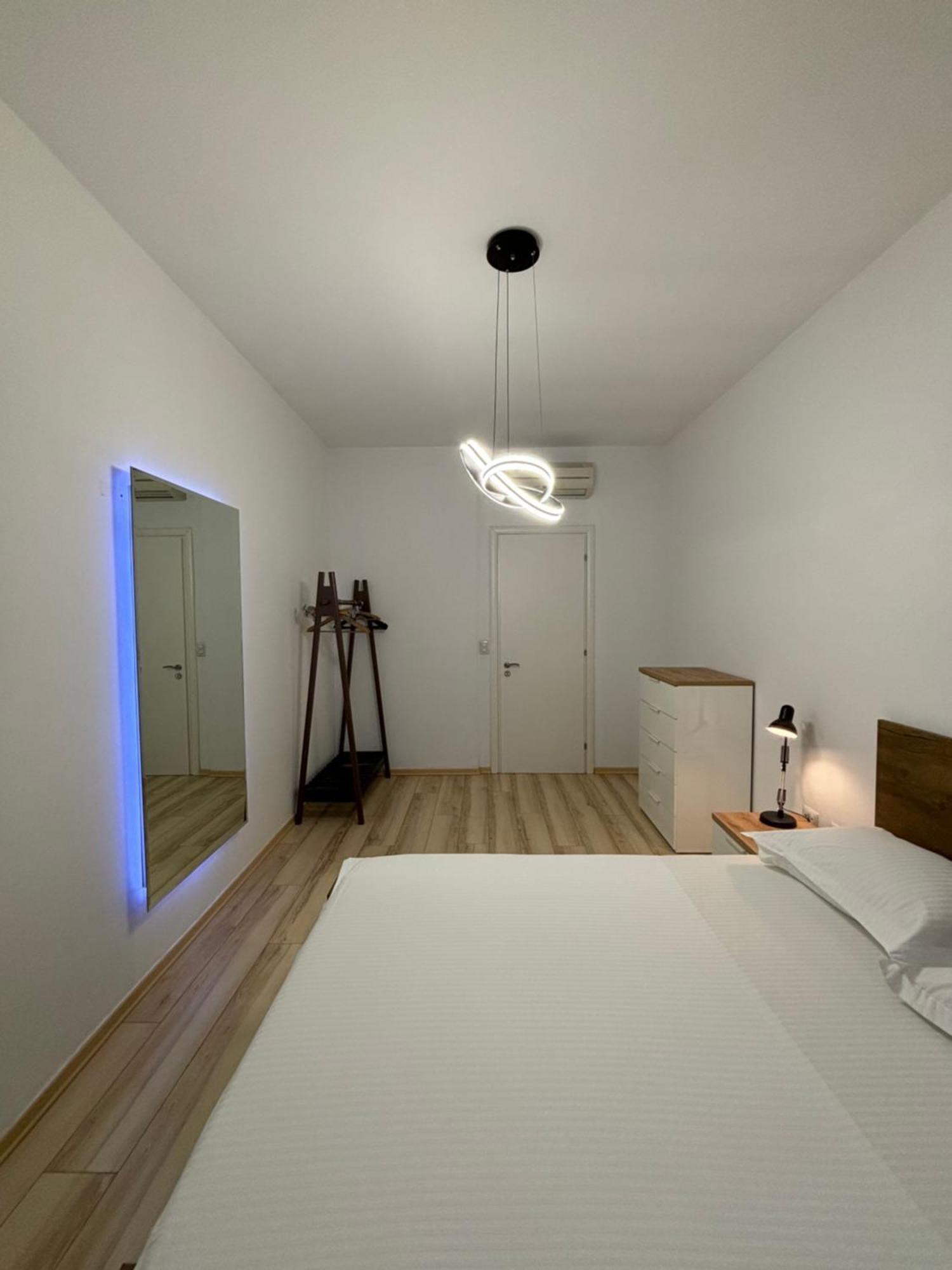 Tam Serviced 2Bdr Apartment City Center No6 تيرانا المظهر الخارجي الصورة