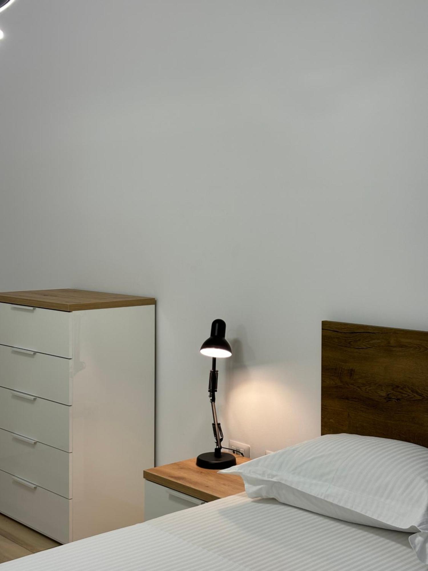 Tam Serviced 2Bdr Apartment City Center No6 تيرانا المظهر الخارجي الصورة